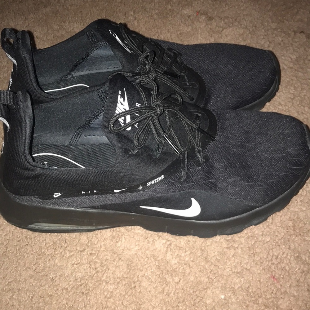 Nike women’s shoes size 10!